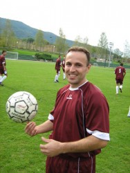 Ветераните на "Балкан" първи в Етрополе